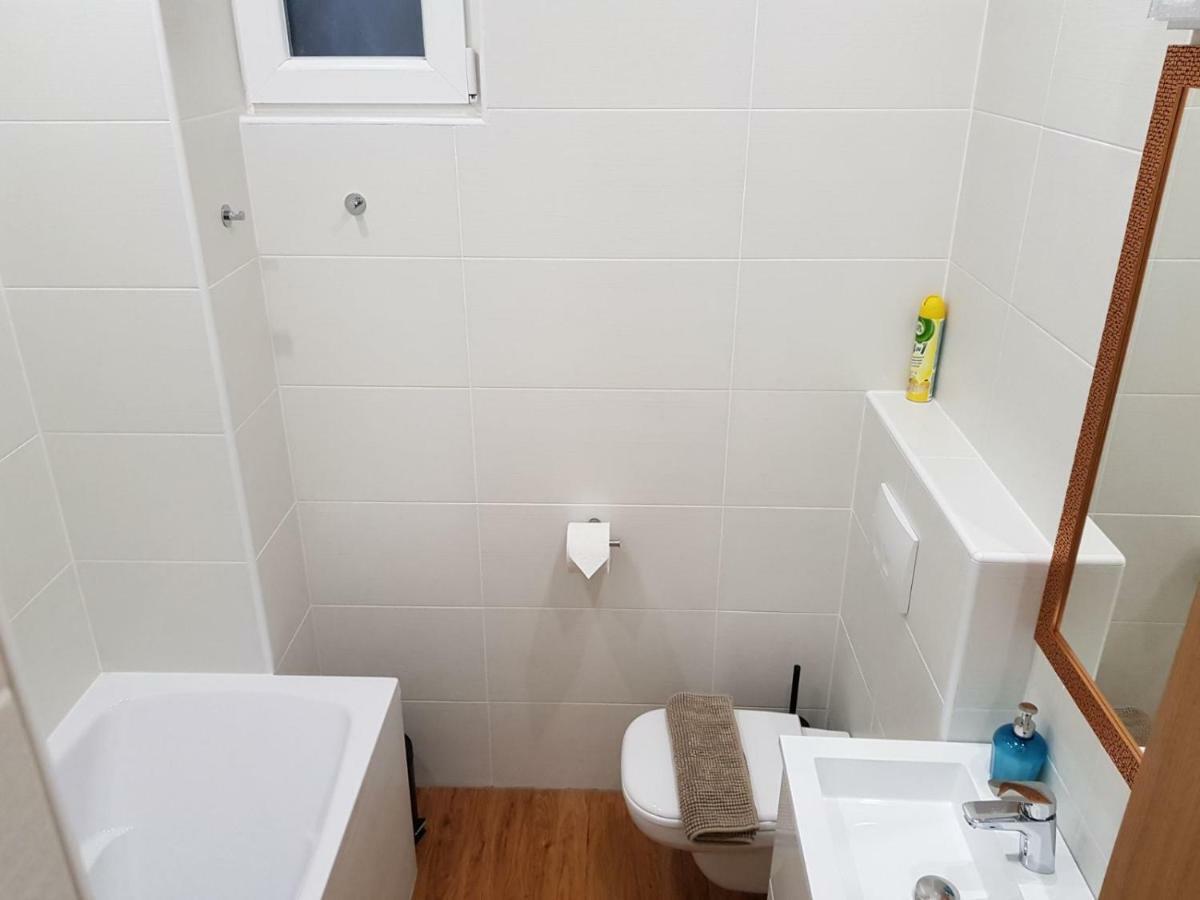 Renaissance Studio Apartment Boedapest Buitenkant foto
